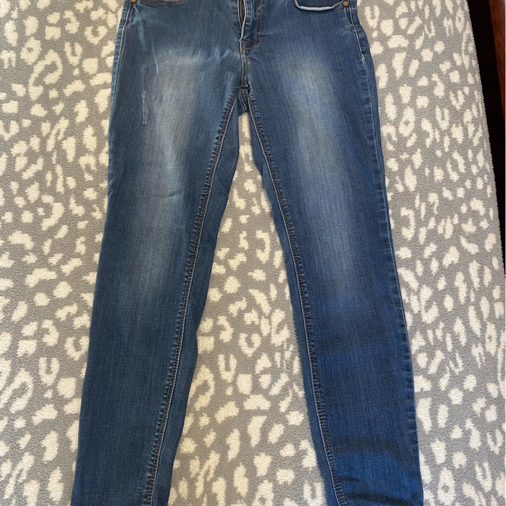 Women’s jeans